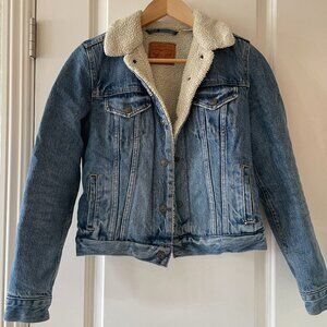 Levi's sherpa denim jacket